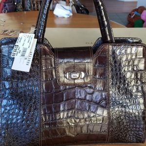 Beautifully crafted leather handbag